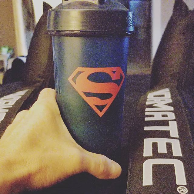 pfd99's tweet photo. Destroyed from @usatriathlon nationals race prep workout. Recovery time. Definitely NOT feeling super! #usatnationals #bostontriteam #triathlontraining #scratchlabs #normatec #dwyerlife #drsglaw https://t.co/z40LdiwQpE https://t.co/CwZ47Dnejf