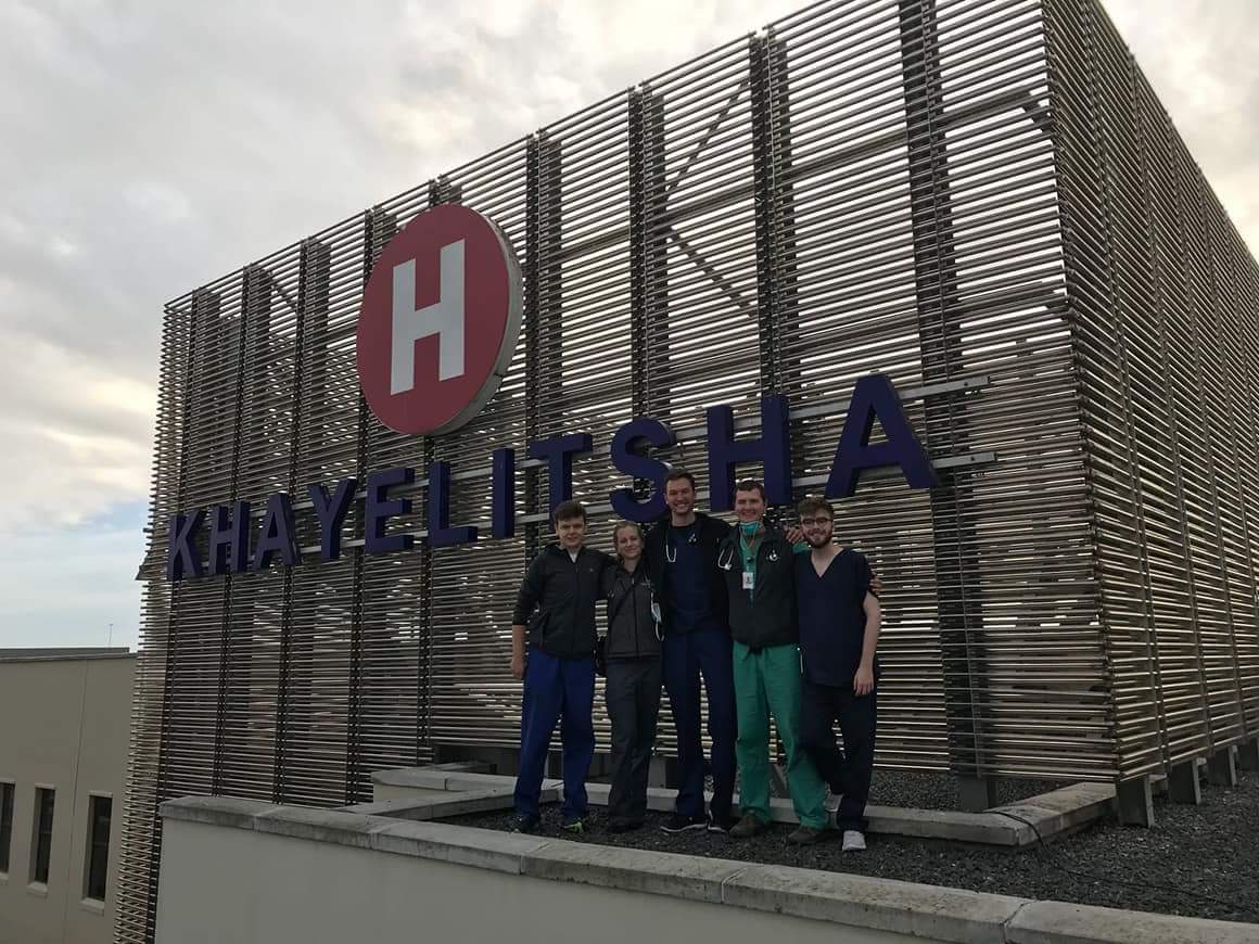 StevenPrice95's tweet image. Goodbye for now Khayelitsha. An immensely challenging, rewarding and at times heartbreaking experience. I'm very grateful to all the doctors who have taught me lessons that I'll never forget, and made the start of my journey in EM a fun &amp;amp; unforgettable one.