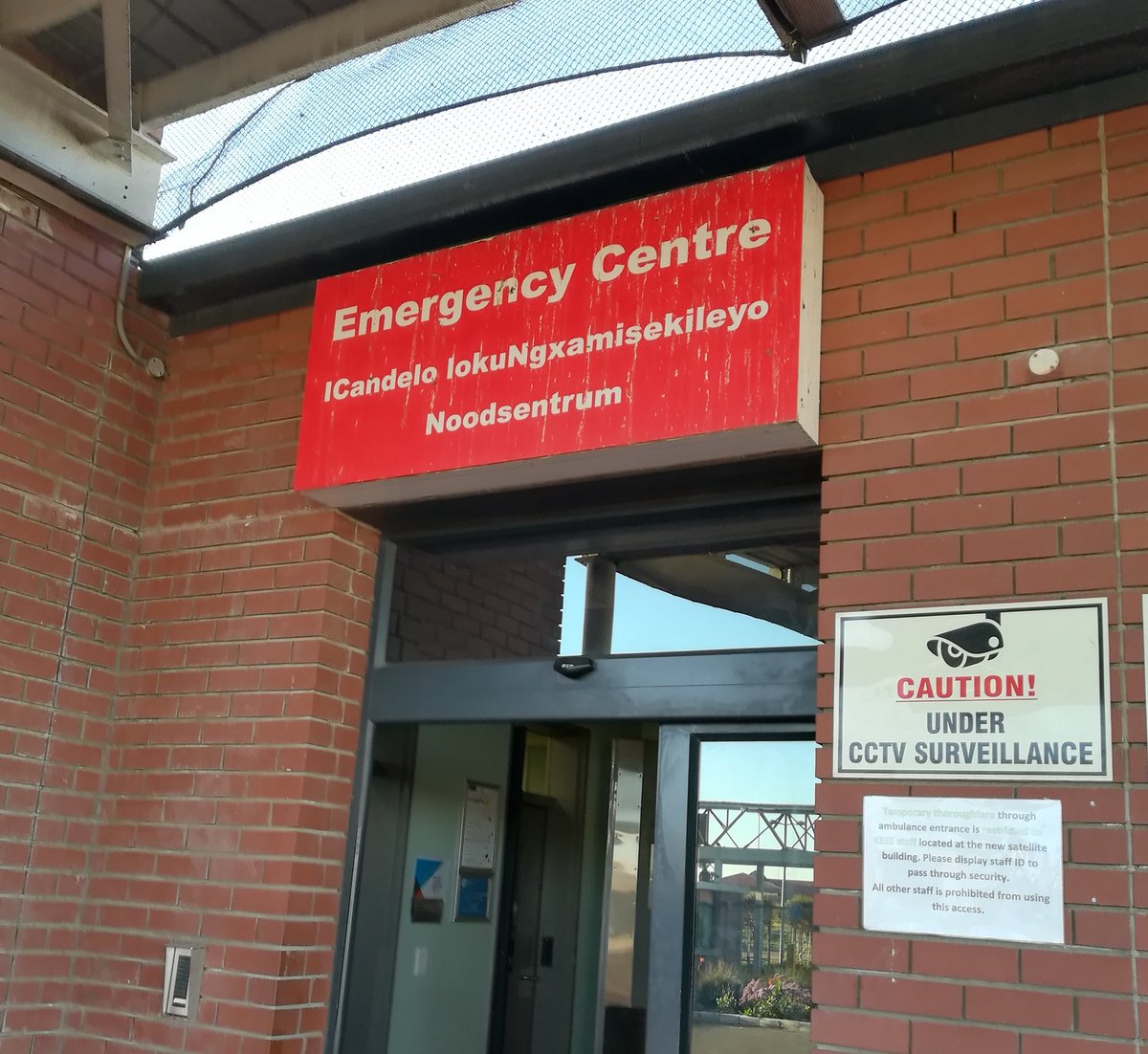 StevenPrice95's tweet image. Goodbye for now Khayelitsha. An immensely challenging, rewarding and at times heartbreaking experience. I'm very grateful to all the doctors who have taught me lessons that I'll never forget, and made the start of my journey in EM a fun &amp;amp; unforgettable one.