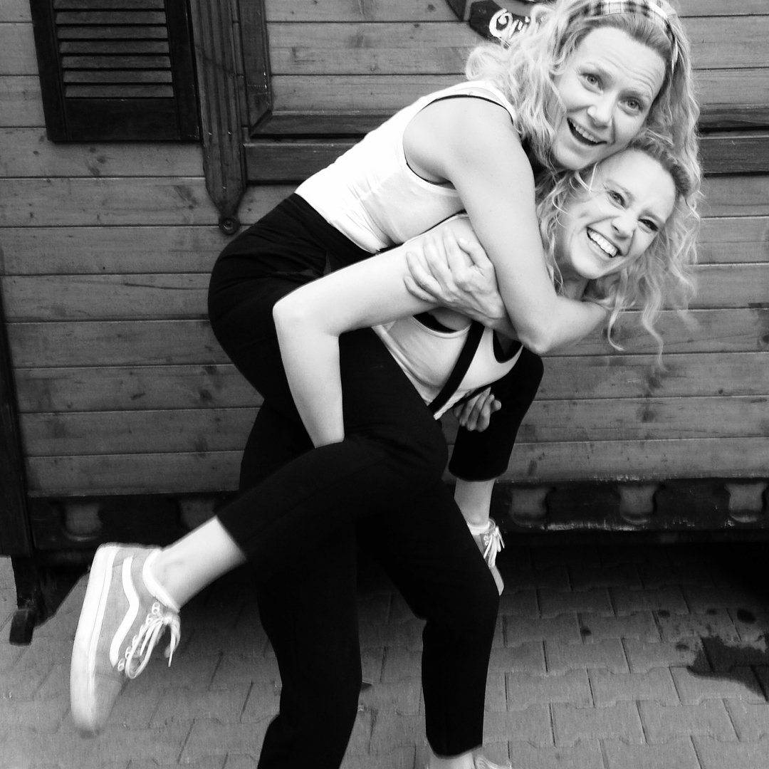 holtzylover's tweet photo. Kate with her Hungarian stunt double #SpyWhoDumpedMe https://t.co/VdLQpyny6p https://t.co/cO9E0hjH5v