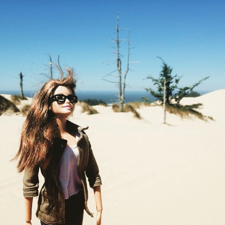 CoachRegular's tweet image. Día estupendo para disfrutar de la playa. La parte más maravillosa de tu cuerpo es tu mente pero aprovecha para broncear las otras. No te olvides nunca de sonreír. Quizás con un poco de suerte dejas de estar tan sol@