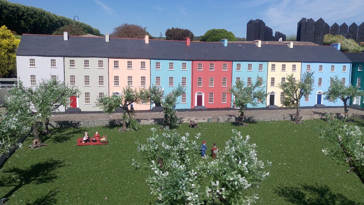Open daily 10 am - 6 pm for the #BankHolidayWeekend 

~ Penguin Treasure Trail 🐧 
~ Road Train Tours 🚂🚌🚌 
~ Remote Control Boats ⛵ 
~ Model Trains 🚂 

#Clonakilty #PureCork #WildAtlanticWay #WestCork