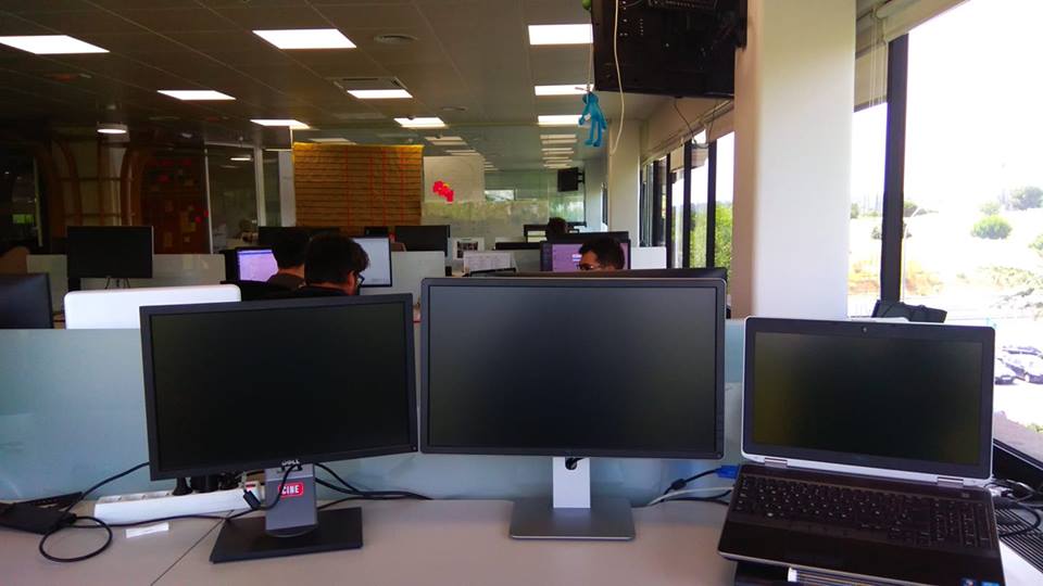 JCAndroid's tweet image. Mi último día en las oficinas de @paradigmate .
Empezamos una nueva etapa laboral después de 4 buenos años allí. He conocido a gente buenísima con la que espero volver a coincidir.
A ver qué tal se presenta el futuro, que de momento lo veo prometedor
Mucha suerte #Paradigmáticos!