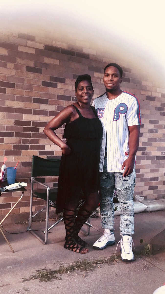 CarterForSix's tweet image. When they ask me who i do it for ❗️☝🏾if u don’t know now u do