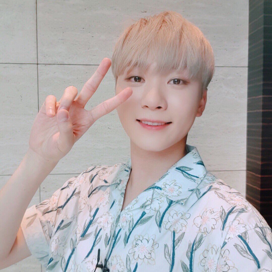 pledis_17 tweet picture