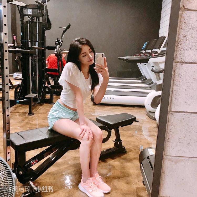 miyeoooooon's tweet image. this ain’t pristin, this is ripped-stin.