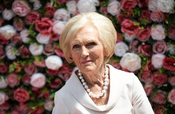 HomeStyleStoves's tweet image. Everyone's favourite, Mary Berry, shares 3 gardening tips that she learned at the Chelsea Flower Show. ow.ly/sBcV30lfSy4