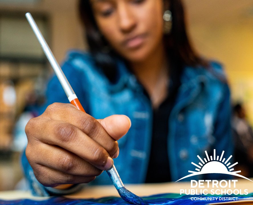 Detroitk12's tweet photo. DPSCD Day is a festival hosted by @fordfund &amp; @mi_sci. It's a day filled with learning activities, music, games and helpful services such as enrollment, free immunizations and haircuts, and so much more! We hope you will join us on August 11 10am-2pm! https://t.co/HNwIAdAHOA https://t.co/FrPO7oavlT