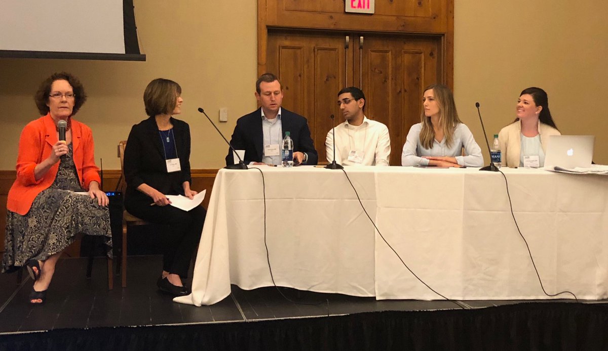 DeanMeltzer's tweet image. Enjoying hearing the voice of residents ⁦@RadiologyACR⁩ #ISC2018 ⁦@courtneyraybon⁩ ⁦@LoriDeitte⁩ #Millennials