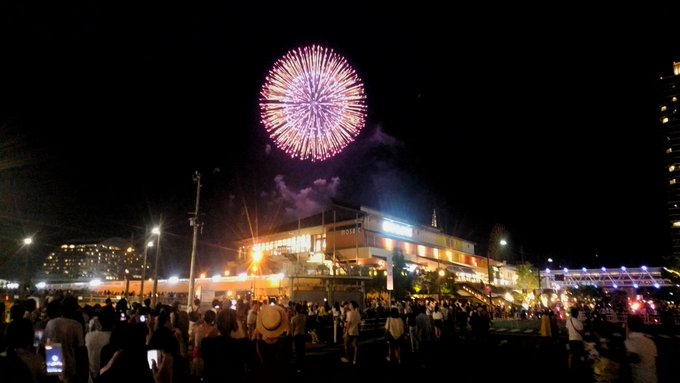 神戸花火大会19の混雑や交通規制 通行止め情報と場所 席取りは何時から 日本全国のお祭り 花火大会 花見スポットを解説するブログ