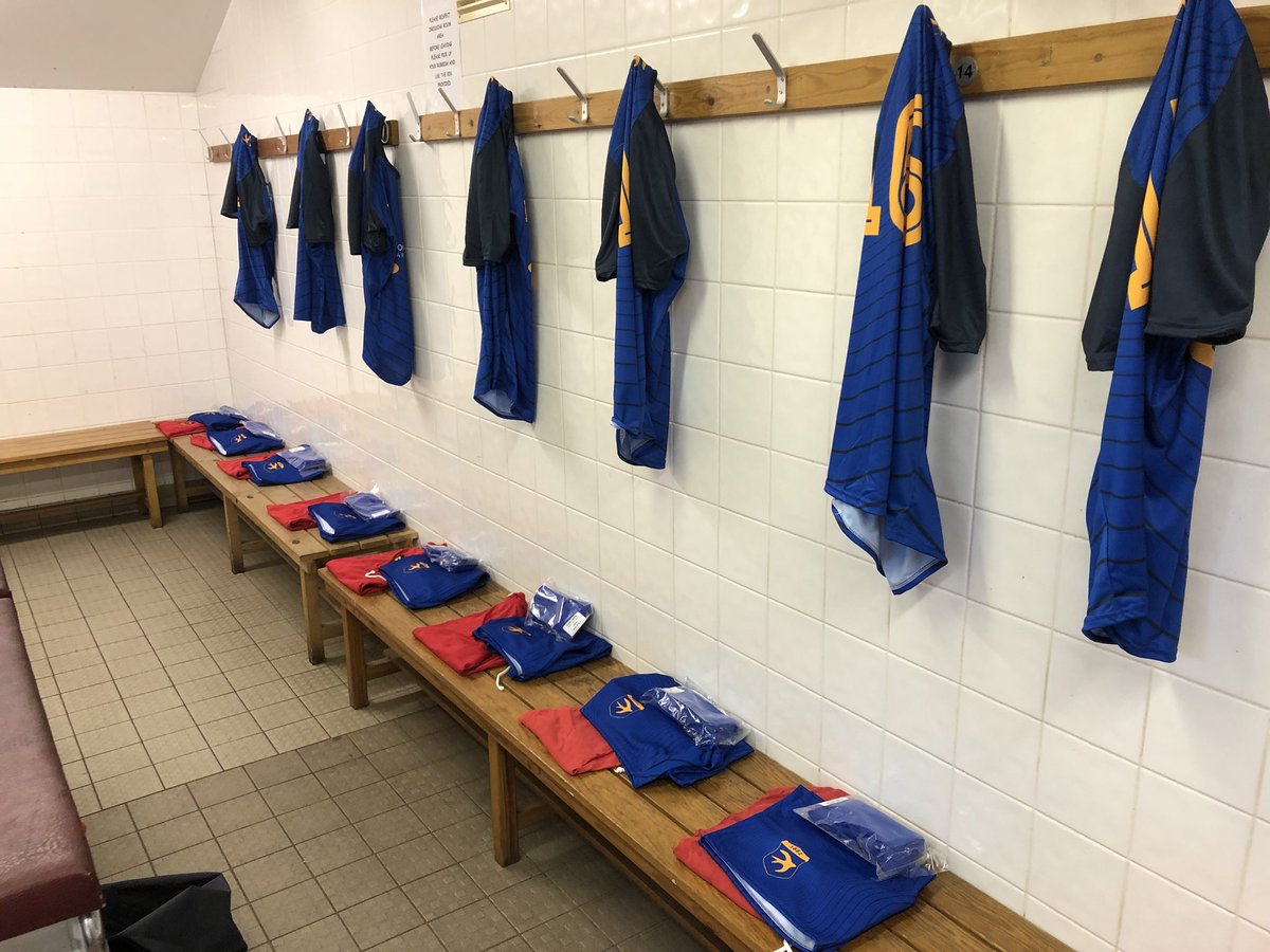 New season, new kit, new attitude, new team, new manager #uptheswifts
