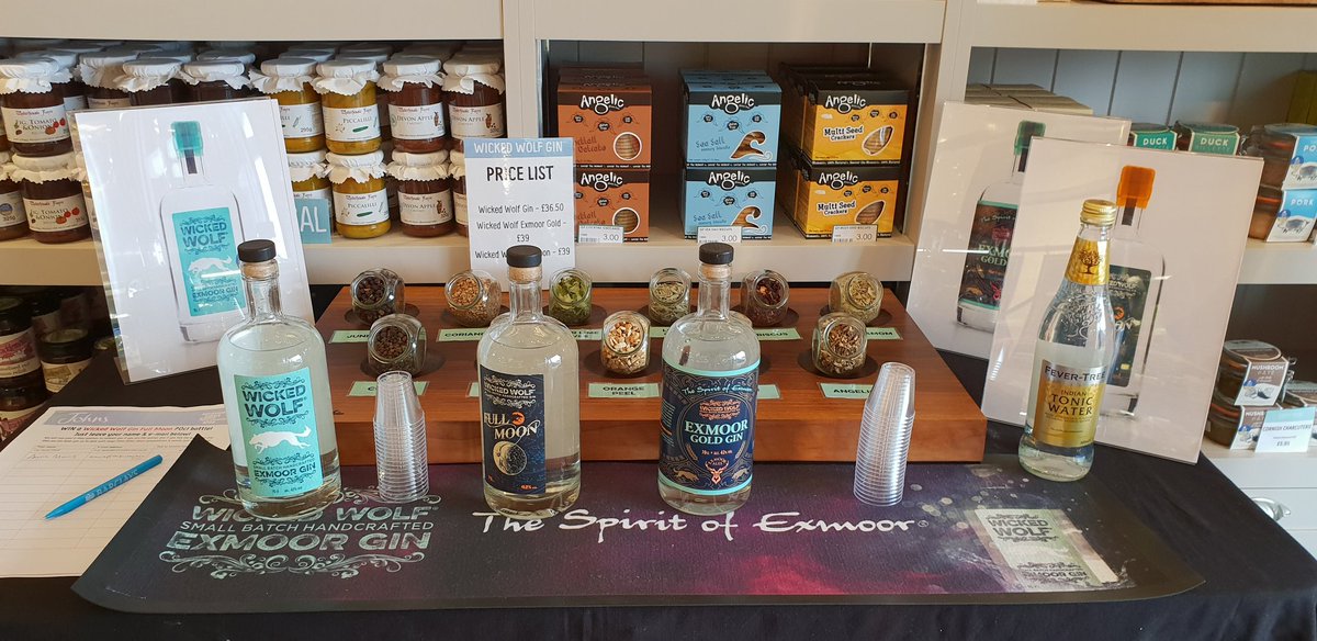 Great gin tasting <a href="/JohnsDeliDevon/">JohnsDeliDevon</a> with the lovely people from <a href="/wickedwolfgin/">Wicked Wolf Gin</a> hurry down to Appledore and grab yourselve a bottle.