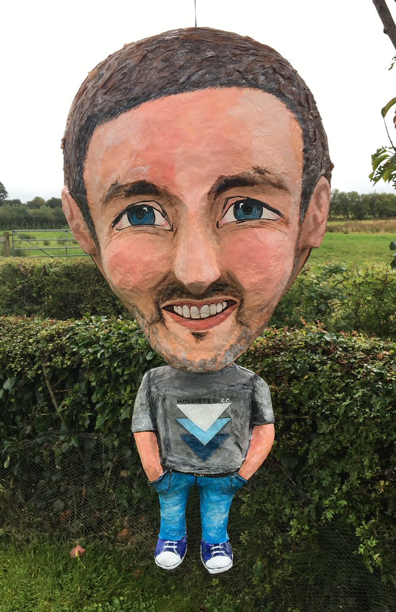 Full body piñata's are still popular and not quite so disconcerting as the swinging heads.... perhaps 🤔#stilldontgetit #butcertainlyunique!