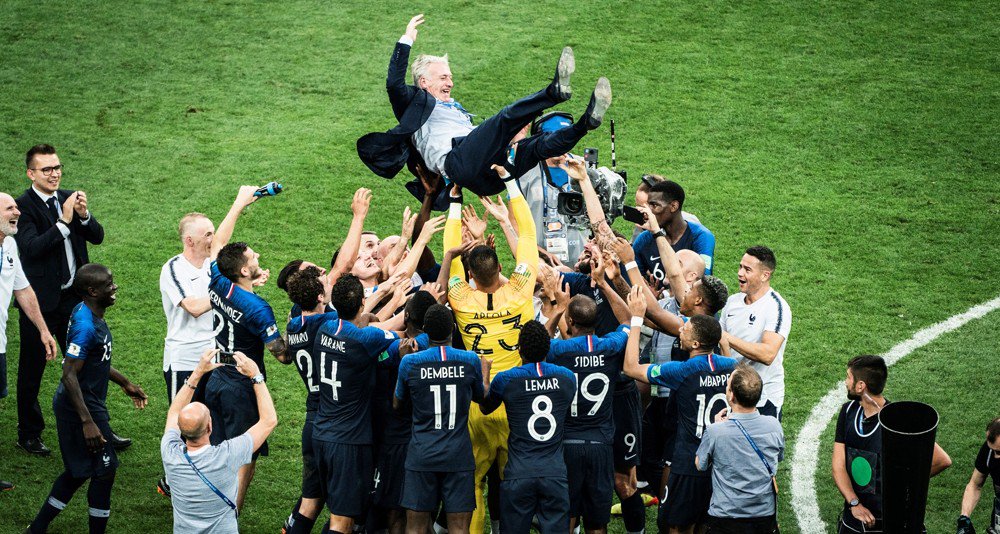 JECAP13's tweet photo. Management des Millennials : les leçons de Didier Deschamps https://t.co/yYBLaFil4C https://t.co/tIfAF9561c