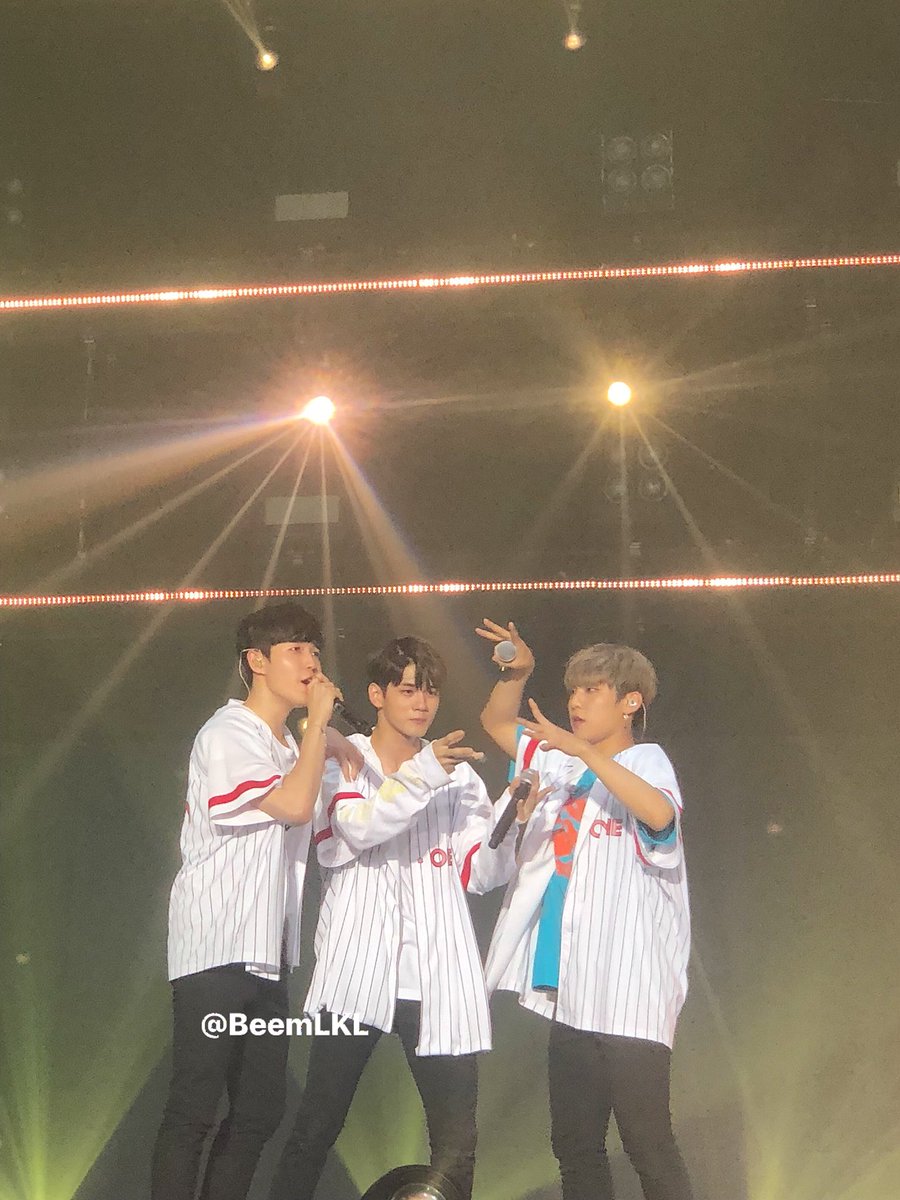 BeemLKL's tweet photo. น้องงงงงงง 😭😭😭 #WannaOne1TheWorldinBKK https://t.co/gNdyeIeWtO