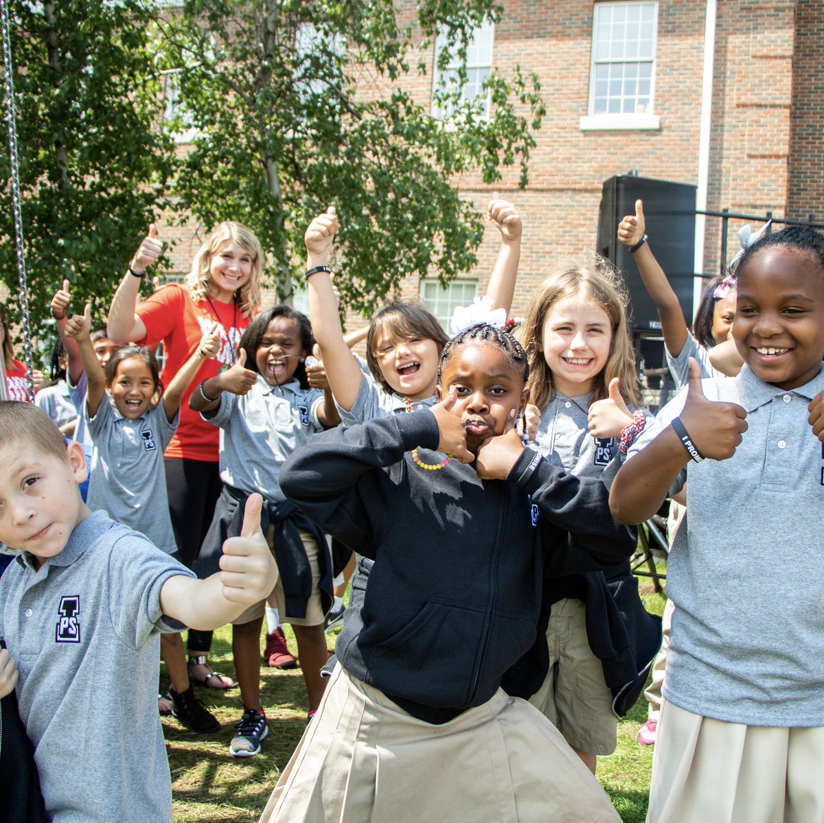 IPROMISESchool's tweet image. All smiles 😃 #WeAreFamily #IPROMISE