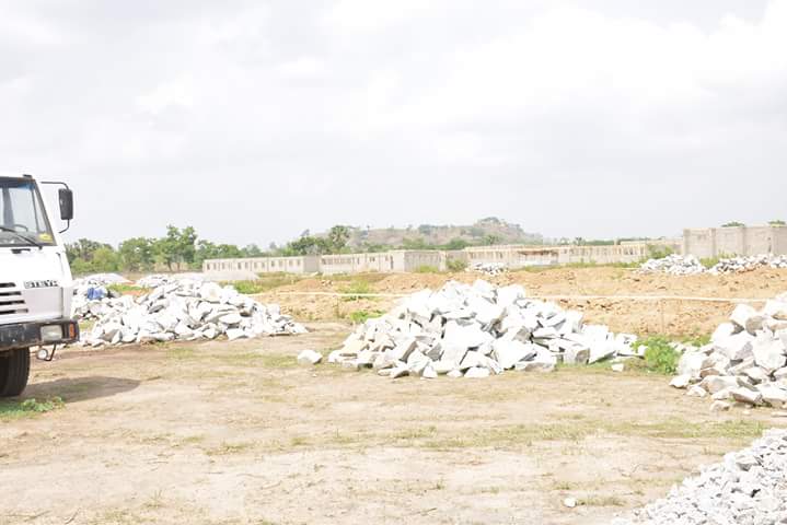 Kaduna_MoE's tweet image. @GovKaduna @elrufai is keeping to his promise by constructing six science schools in the 3 senatorial zones in the state. 
Status: Work in progress.
#BudgetMonitoring #eduscieceandtech #moest