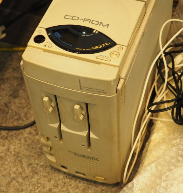 km_boo's tweet image. レトロPCを沢山展示されてる所がありました。知らないのいっぱいあった！ #osckyoto