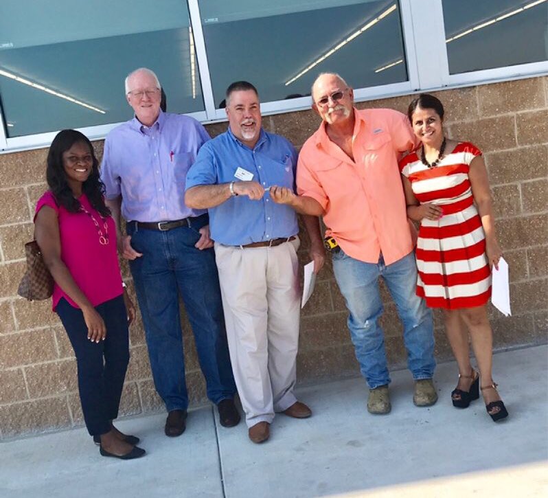 Mike getting the keys for 11162 will soon be newest addition to D3#and the fun begins 🎊