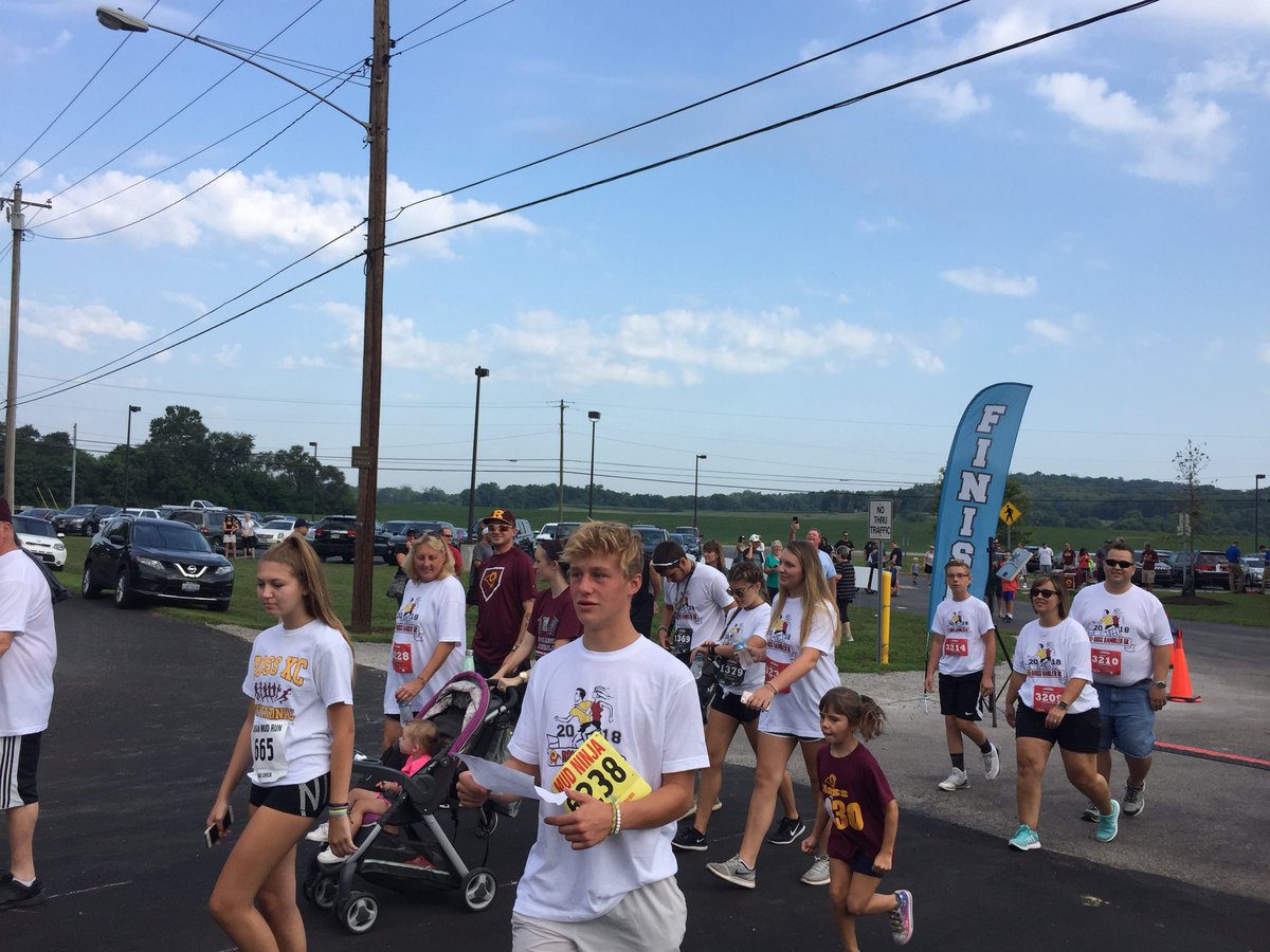 RLSDcurriculum's tweet photo. The 2018 Ross Rambler brought to you by JG Plumbing is under way!!! #BetterTogether #RallyForRoss https://t.co/TOwahW1YaN