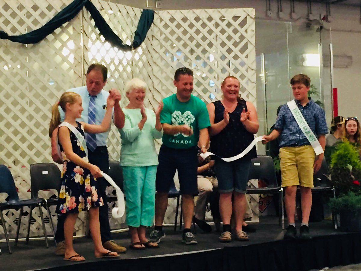 Opening ceremonies at #kingscounty4H Junior Achievement Days. I was there representing the Kings County Federation of Agriculture and also as a proud 4H mom! A big thanks to <a href="/hovell_david/">David Hovell</a> who in true 4H fashion invited all dignitaries to help cut the ribbon to kick the day off!