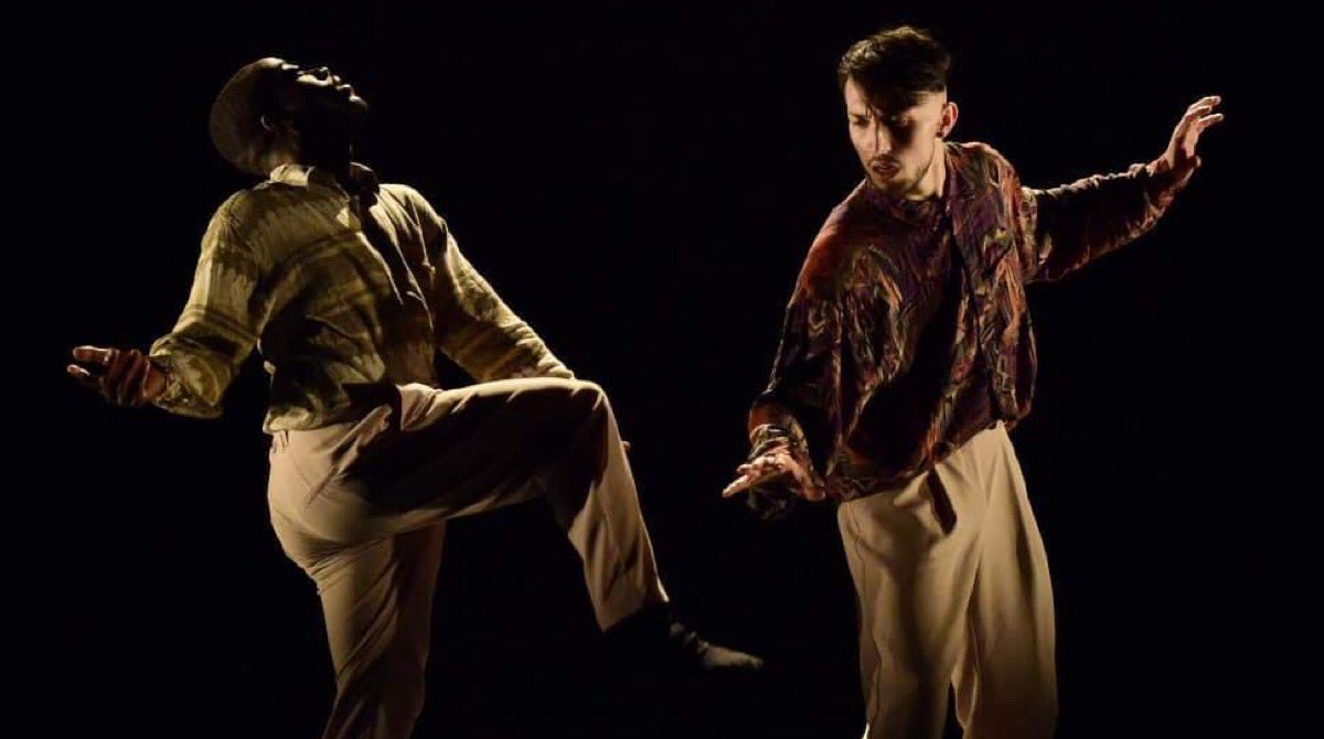 AvantGardeDance's tweet photo. SENSE by Rikkai Scott &amp; Ashley Goosey at #MelaninBoxFestival tomorrow! A fusion of tap and contemporary dance to provoke a raw emotional connection withthe audience. 💢🕺💢
-
#MBF18 is produced by @initiativedkf
-
#contemporarydance #avantgardedance #expandingthenarrative #dance https://t.co/s06sG4w8Xi