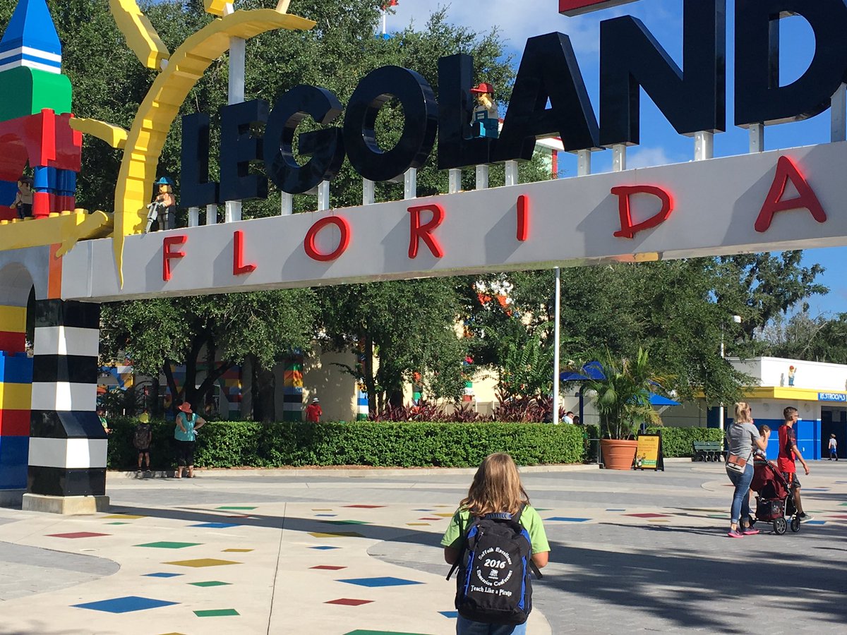 cewalsh31's tweet photo. @chrlafferty #seec2016 in full force @LEGOLANDFlorida celebrating my 2 Girl Scouts https://t.co/oBxa3LJea5