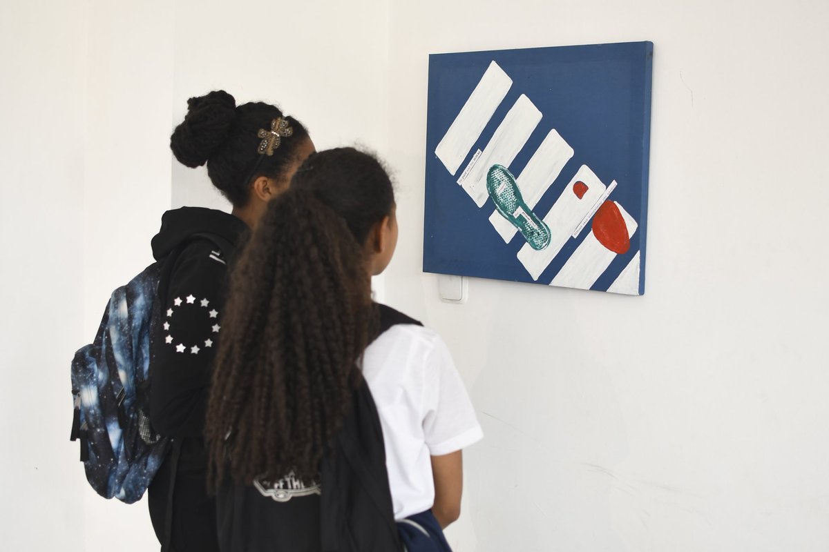 traingobeze's tweet photo. Are u a poetry buff? Come check out Everted's Poetry on Canvas event @gobeze happening now. #gobeze #poetry #event #everted https://t.co/eIA26Rts94