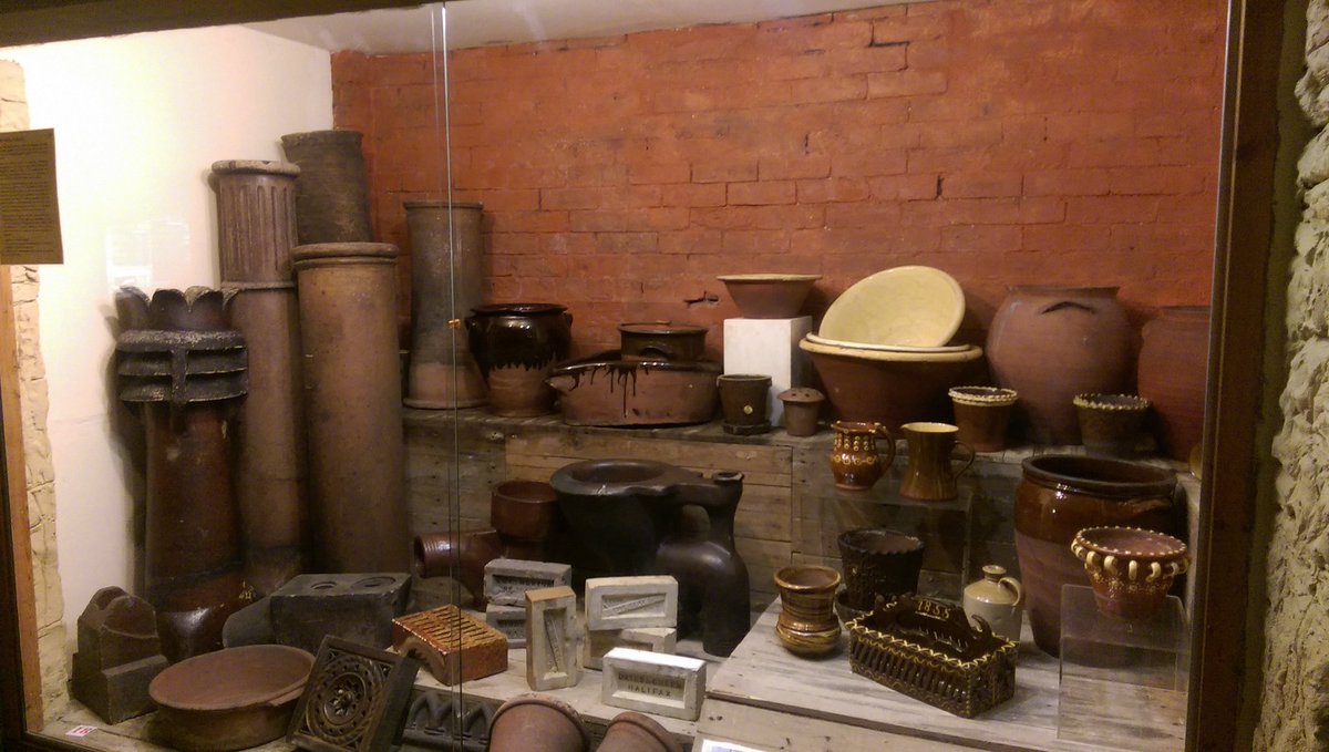 lucyajmmoore's tweet photo. "Let's pop into @CaldIndusMuseum I said" ... two parking tickets later, I've learnt LOADS ...
Really enjoyed the display on #claymining & great to see the raw material next to the product! https://t.co/yZZqcoQyVZ
