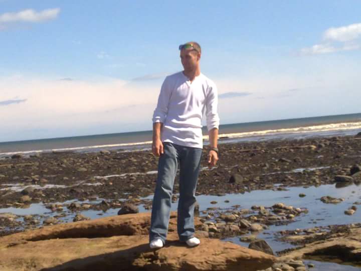 This is my hansom wee brother did amazen job lookn after me while I was down lv him so much adhd a.d.d and autism gid lad 💙💚💙💚😙🙌🙏🌟