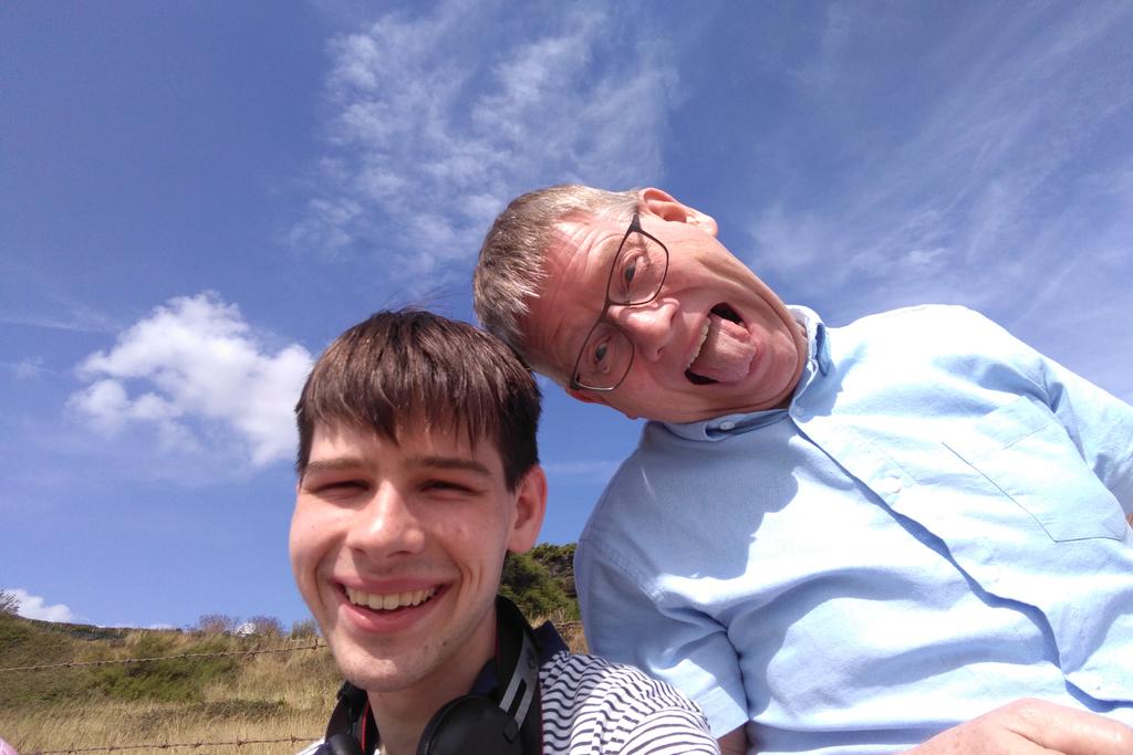 Bobby Gotelee tweet media