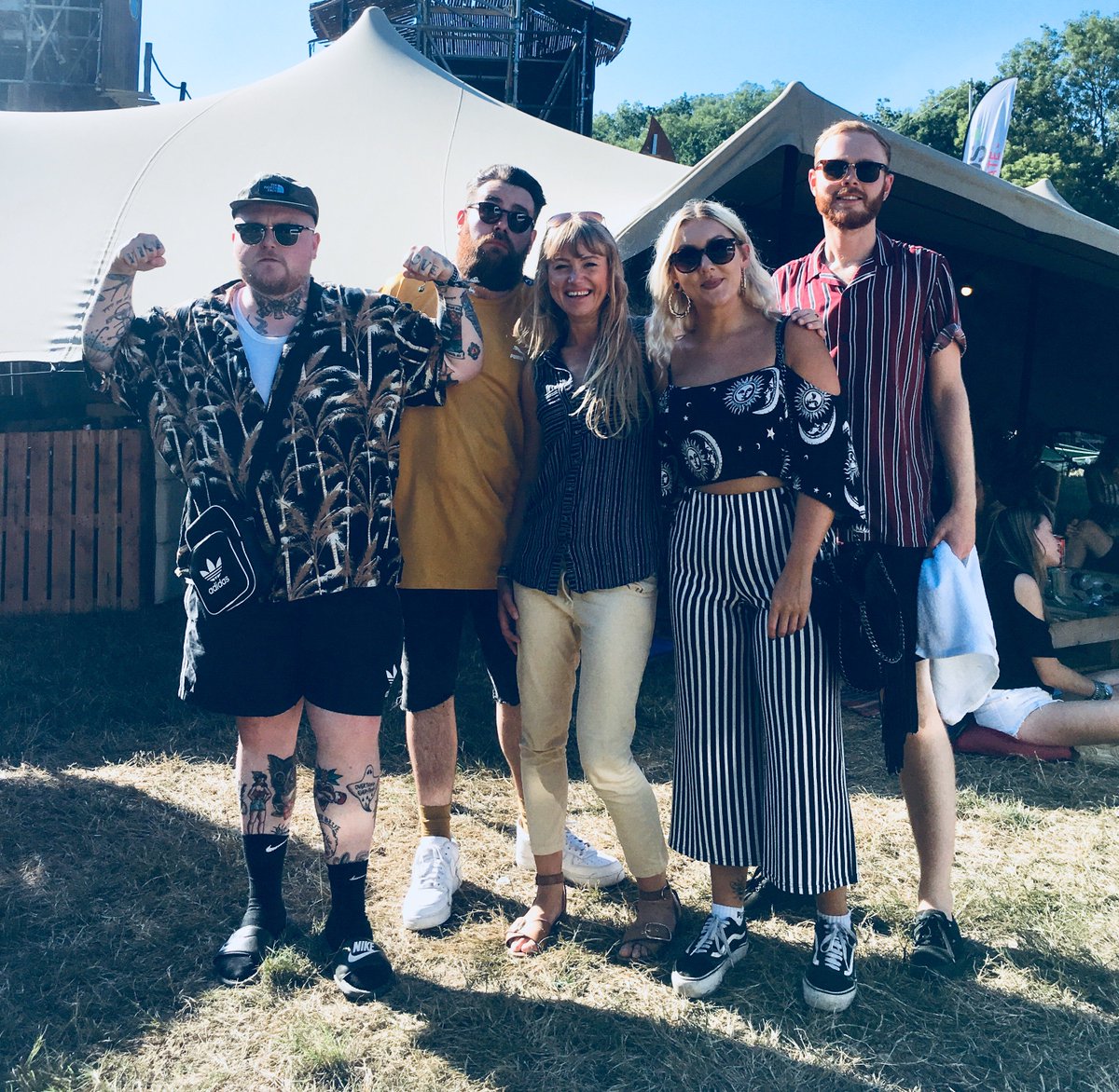 ThisisRiverside's tweet photo. Tune in next week to hear all the low down at @neverworld and interviews with @DeclanMcKenna @JeremyLoops @LotteryWinners and much more! #Neverworld2018 #LeeFest #NeverGrowOld #Wandworth #Kent https://t.co/159jvfs912