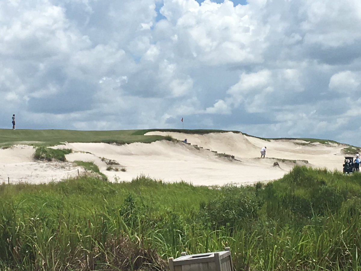 I thought I had bunker issues. Streamsomg black.