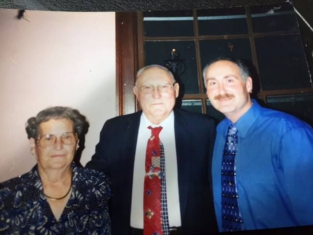 kitcatlyon's tweet image. More Happenings at Cat&apos;s Reading Den! My dear friend and Author, Tony Roberts of @DelightedTony is my Weekend Guest on both Cat&apos;s #BookBlog and #RecoveryBlog ...Stop by and say &quot;Hello&quot; @kitcatlyon @LUV_Recovery #Author &amp;amp; #Advocate, Catherine Lyon buff.ly/2LQteCd