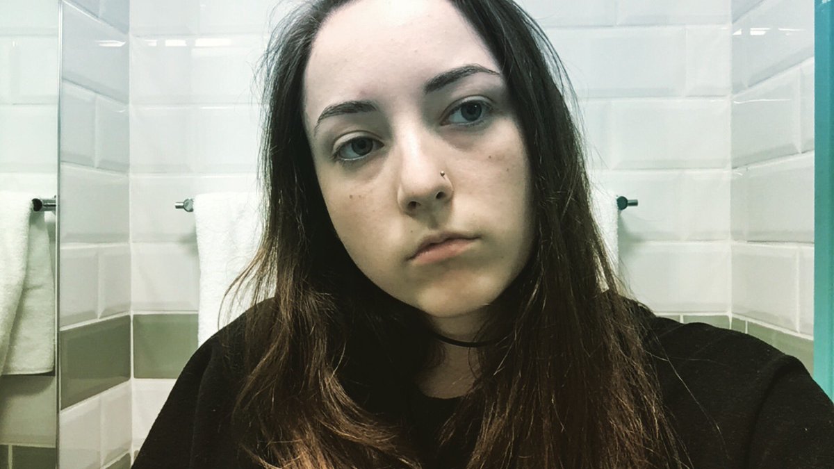 georgiafosteryt's tweet photo. For a tag created for @LaurenJauregui
I #SpreadMyLight by attempting to make everyone around me happy. It makes me feel great to know that others are laughing/smiling as a result of something I’ve said/done.🙂
(ft me nearly getting hit by a meteor😉I look grumpy, sorry 😂) https://t.co/gaA34YLVYg