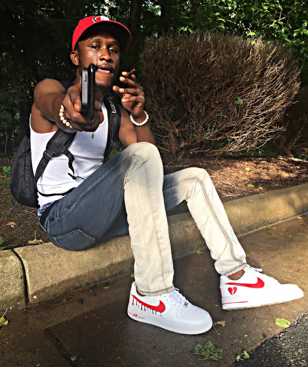 ShutUpTre's tweet image. Bet on me.