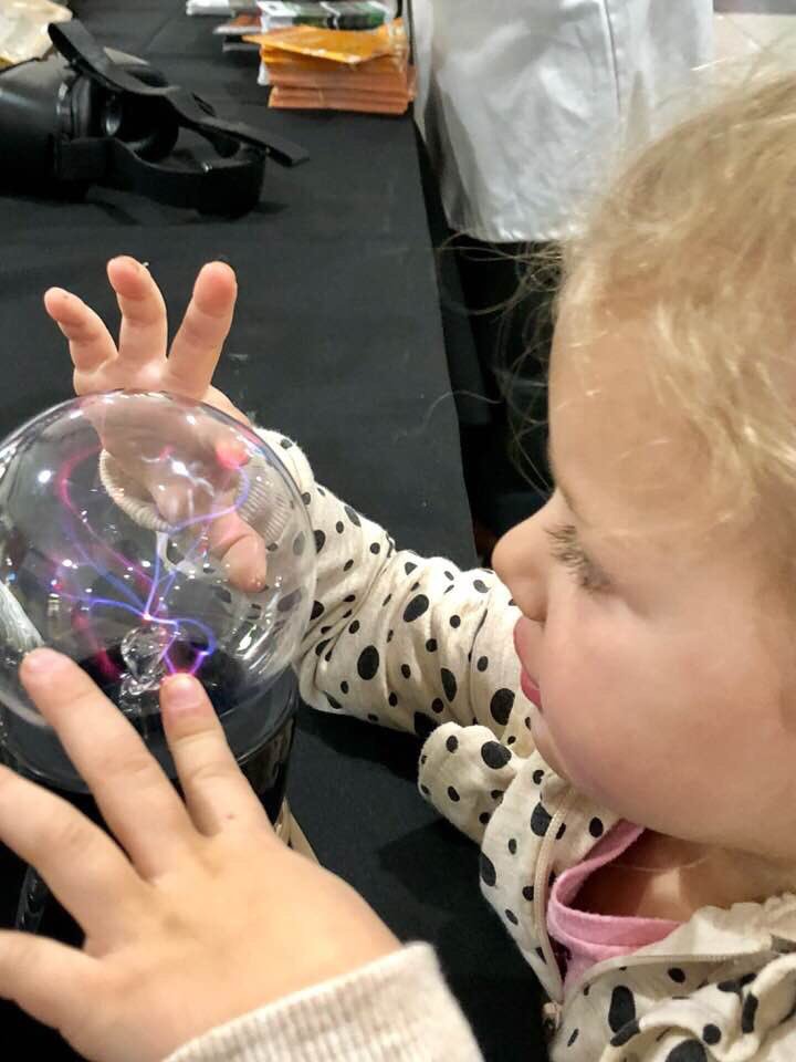 gunitron's tweet photo. Curiosity will take you anywhere. #NSW2018 Nurturing young minds at an early stage.
@dstgovza @NRF_SAASTA @esjay https://t.co/pt1MK41iQD