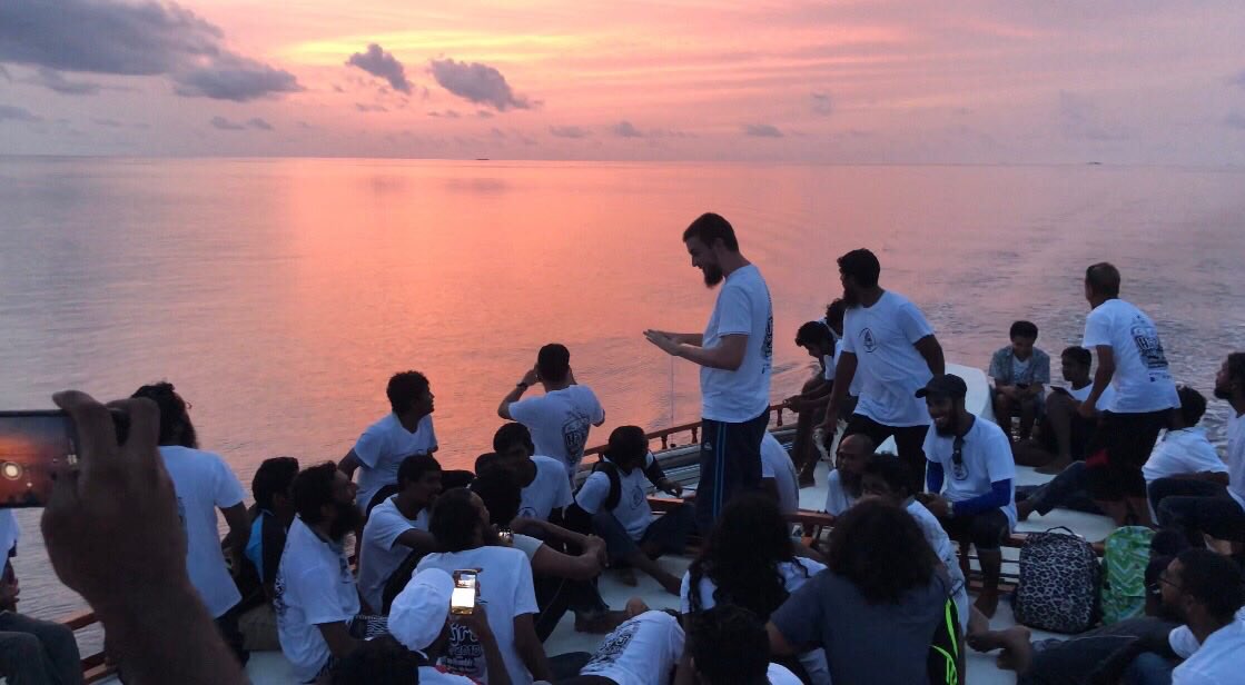 JAMIYYATHSALAF's tweet photo. We just finished Hijra Camp with Sheikh Muhammad Tim Humble, in association with al-Bayyinah. Participants from Mahibadhoo, Mandhoo, Maamingili, Dhangethi, Hanyaameedhoo &amp; Maalhos took part in this event. #thecall2018 https://t.co/xuY531rTqy