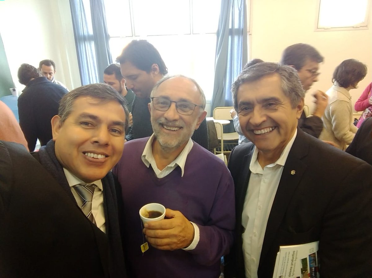 cristian_afrias's tweet photo. #TRABAJANDO por las #EconomiasRegionales junto a FAA Local,Tuvimos exponiendo en la @UNVM junto al Int. #GastonRe int @martinrgill y el @mincytcordoba #WalterRobledo invitado Por el CLUSTER AGROALIMENTARIO INDUSTRIAL por el Apoyo del Municipio a #ProyectosProductivosDeLaZona https://t.co/FVcY07CNpP