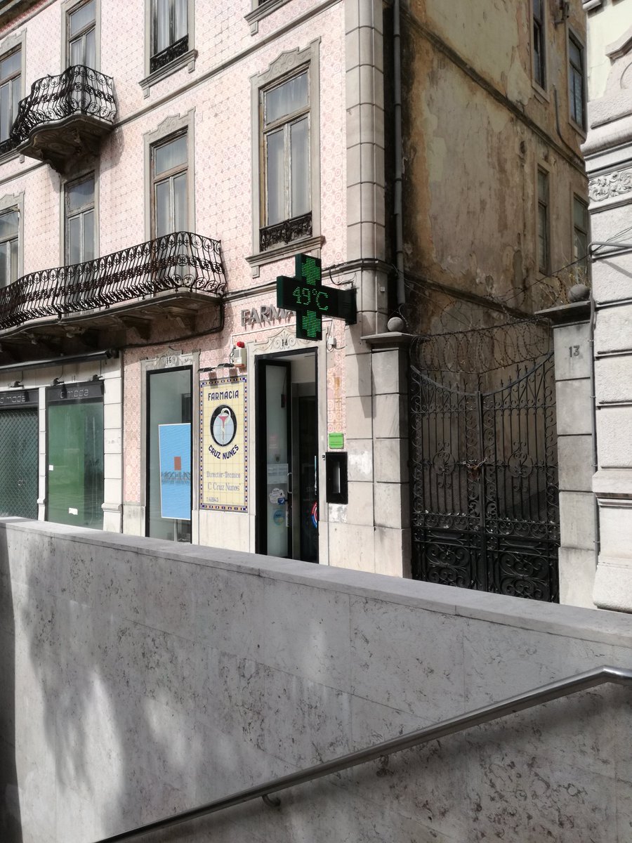 fragata2222's tweet photo. Lisbon as 5 PM https://t.co/3GD4s1asVP