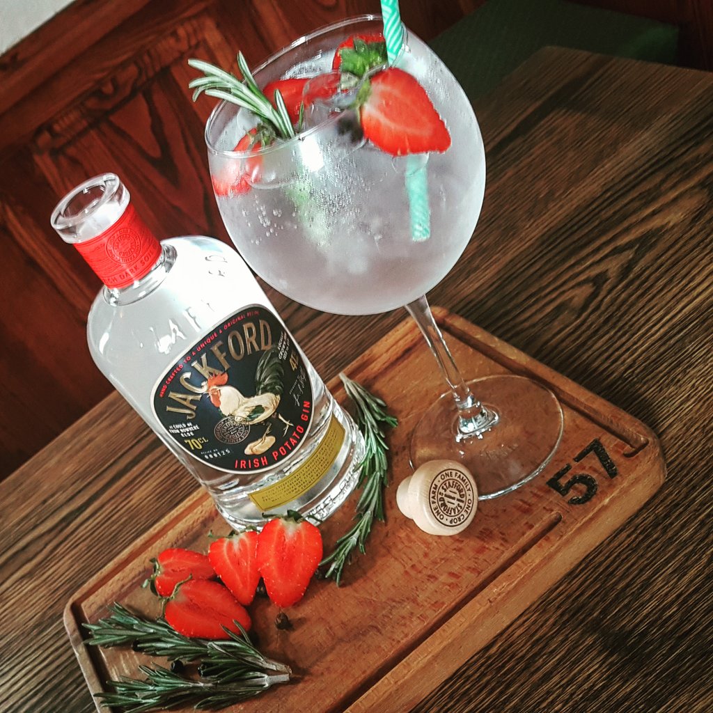 Upstairsat57's tweet photo. Another awesome new gin from @JackfordSpirits to hit the shelves https://t.co/HNVp3T84yn
