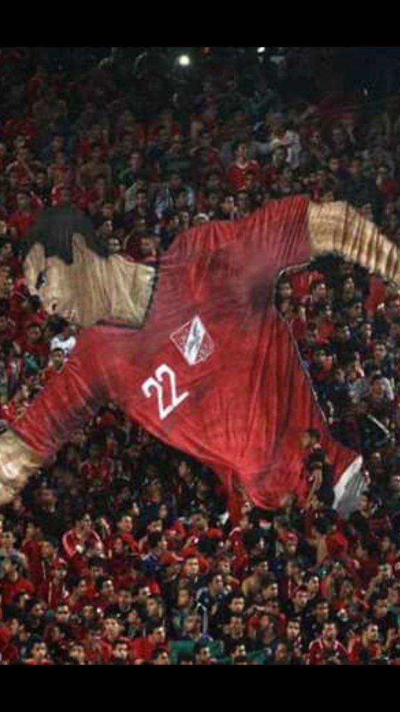 روح الفانلة توجد بالقميص الاحمر فقط .. وليس لدينا فروع أخري 😉❤