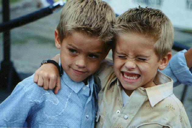 Happy 26th birthday to our fav twins, Cole and Dylan Sprouse!  