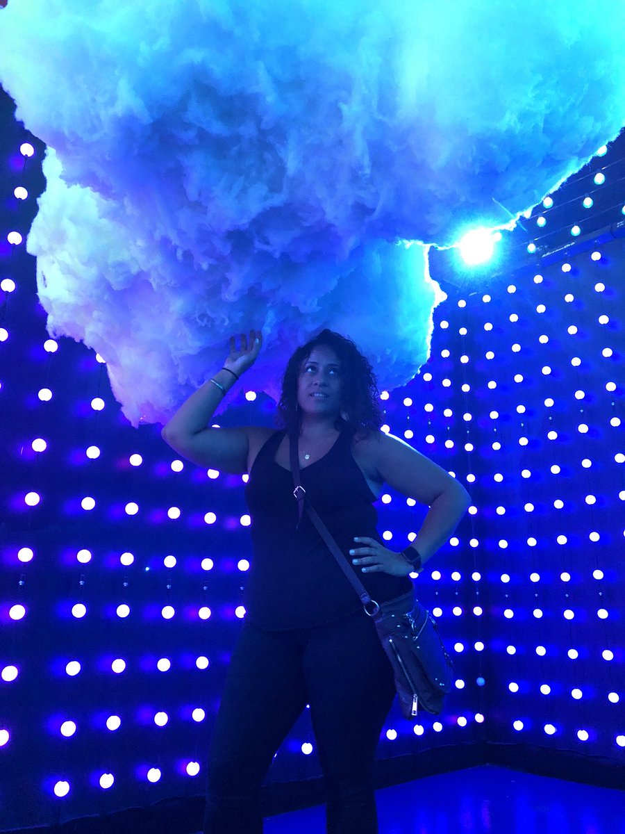 LianaRodz31's tweet image. Well, this is accurate... my head is usually in the clouds... #TheDreamMachine #Brooklyn #CloudRoom #KeepDreaming