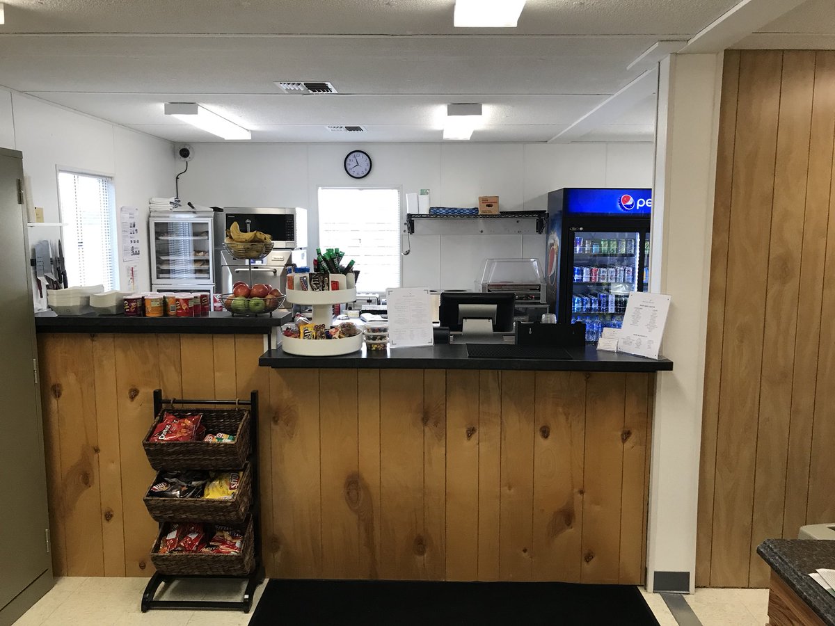 Arcadia_Bluffs's tweet photo. Don't forget to stop at the South Course Snack Shop before your round or at the turn! #TheSouthCourse #snacks #arcadiabluffs https://t.co/3KR4Pu767v