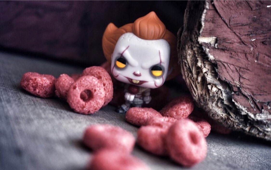 WarpGadgets's tweet photo. Enjoy your breakfast cereal 🥣 
| @popkicks6 |
Love how you used the cereal as a prop! Amazing shot! Looks great! #warpgadgets #pennywise #funkopops #funkophoto #funkophotography #funkopop #it #cereal #funkocereal https://t.co/LQi6Bq9uO2