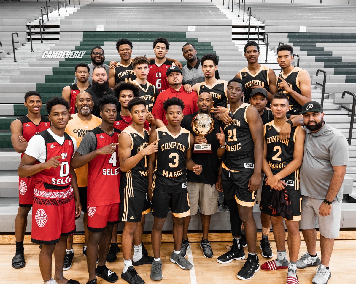CMagicSelect's tweet photo. CM Select finishes off the Summer on a Championship Run in the Vegas Finals by @Reboundhoops 🙌🏾
@DreDay_RV_Zoo @CoachEPerry @showtime_wes @brycedavis32 @DischonT @AlvinMcBride https://t.co/Wlx7nd1ocb