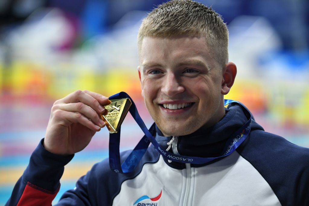 Adam Peaty: 
"It's incredible. It just shows the hours and hours of work you do. It just shows everything is worth it - for these moments."

Live: bbc.in/2LOkb4G
#EC2018 #bbceurochamps