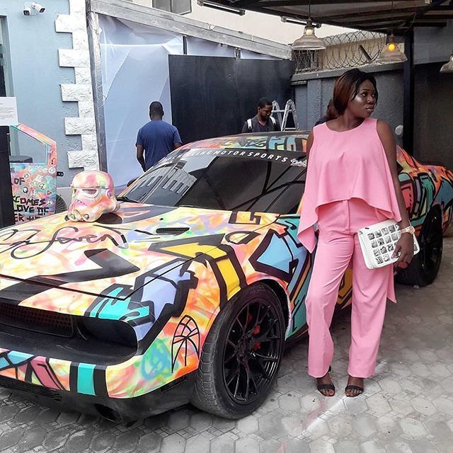 ✨📍@saocafelagos via @_theblackunicornn -  Girls like me like arty cars 💥 
At @osa_seven car installation at #saoandthemuse3 .

Outfit:@slayonabudget_ 
#AweLagos .
.
.
.
..
..
.
.
..
#art #bloggerbabe #blogger #cars #melanin #lagosliving #everythingna… ift.tt/2AFLMjl