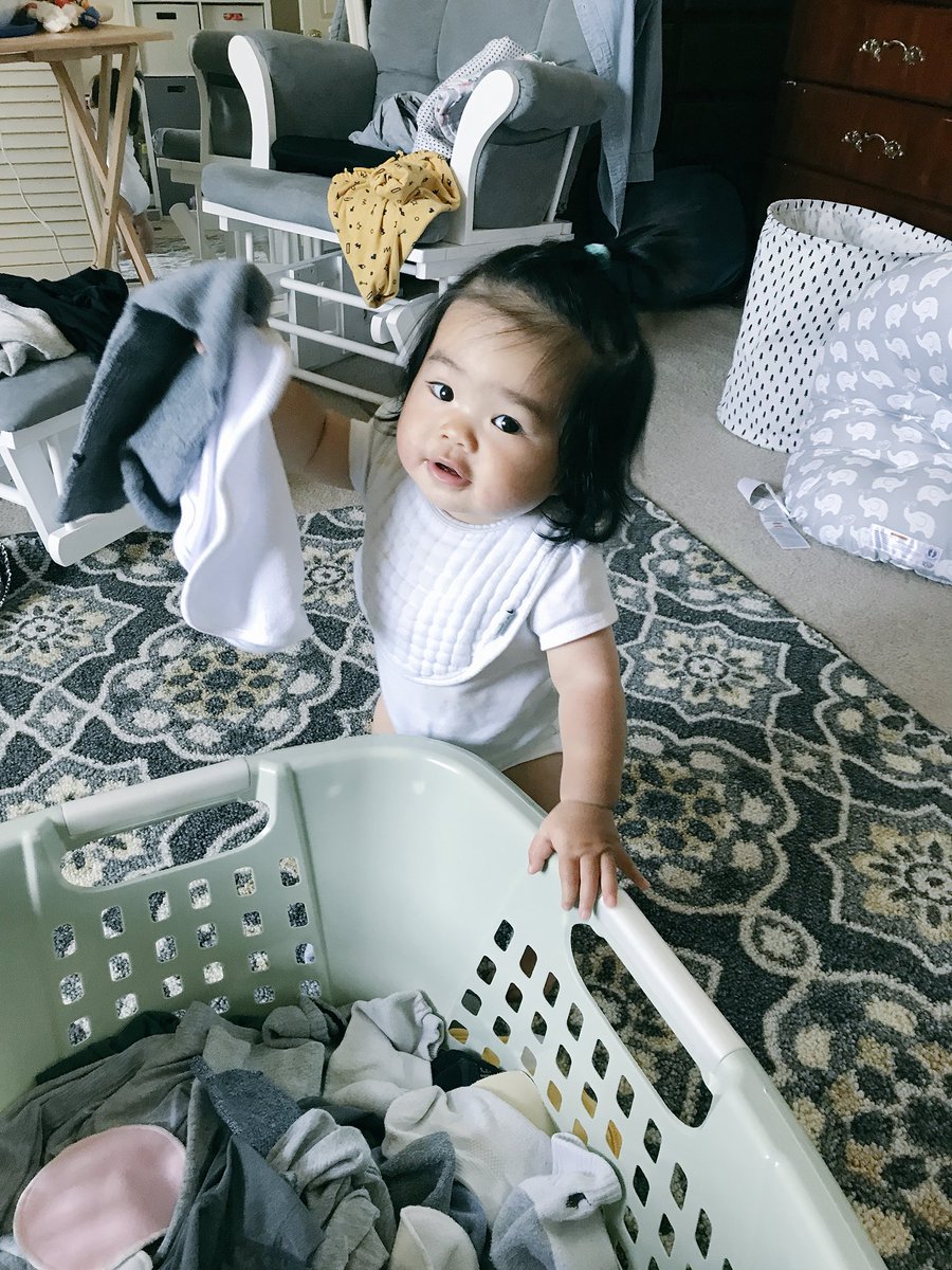 My little assistant ♥️🤣